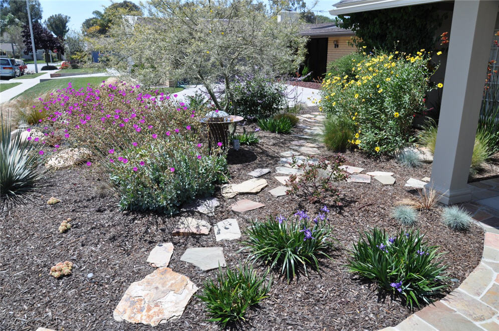 Med Garden Inner Pathway